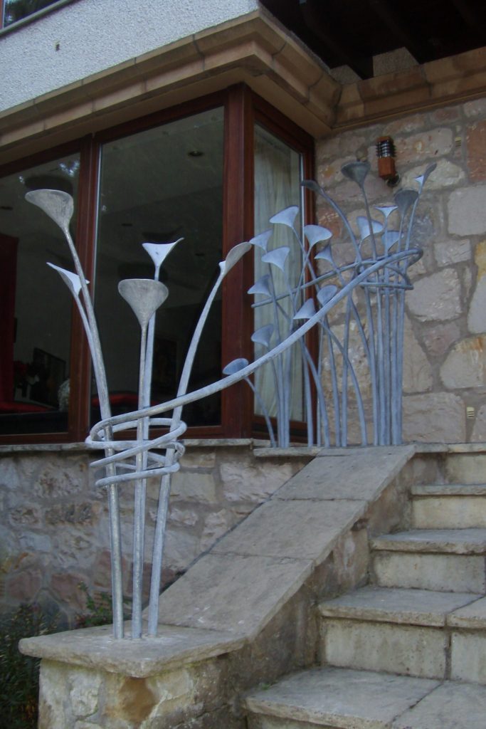 Sculptural plant railing