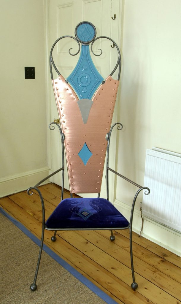 Carnival carver chair